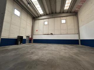 Rent Industrial building in La Clota - Zona Industrial. ¡tu espacio industrial ideal te espera!