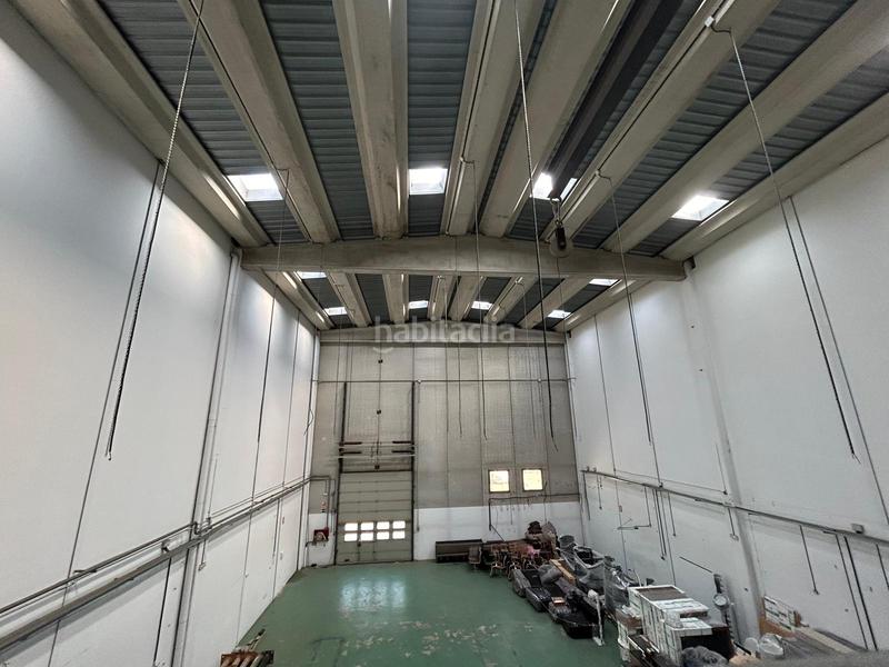 Foto 55604a35-8b01-4e95-be5e-aac458e7860c. Fabrikhalle in Zona Industrial Barberà del Vallès