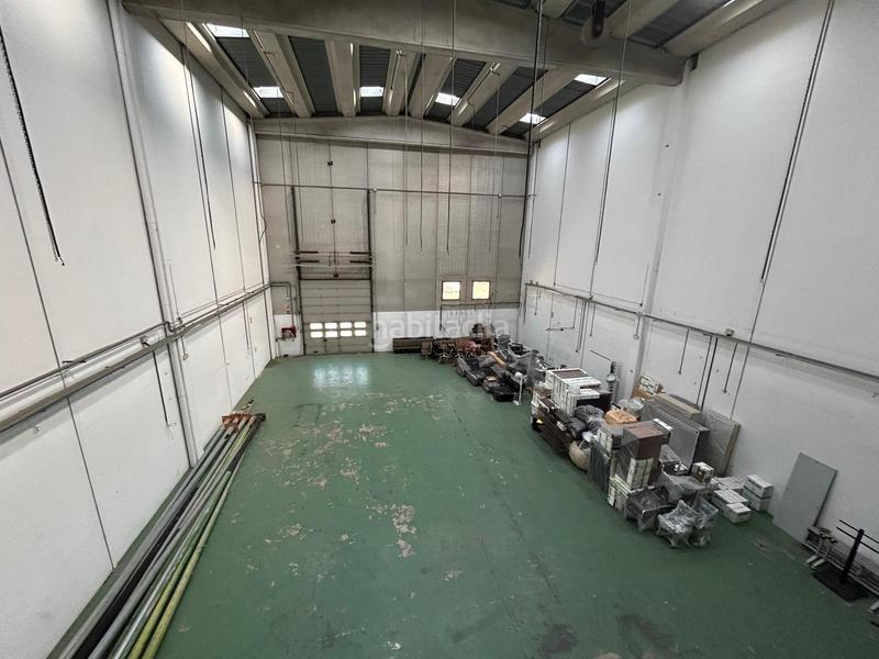 Foto 63562030-0bd0-4216-a52b-82175522c10d. Fabrikhalle in Zona Industrial Barberà del Vallès