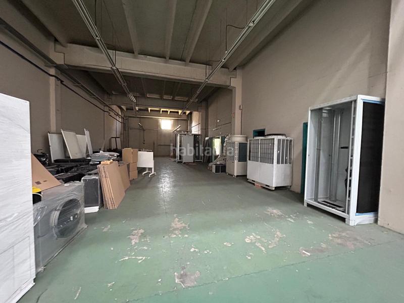 Foto 640497ab-c7ef-4cd7-a2bd-d5430c8eeb39. Fabrikhalle in Zona Industrial Barberà del Vallès