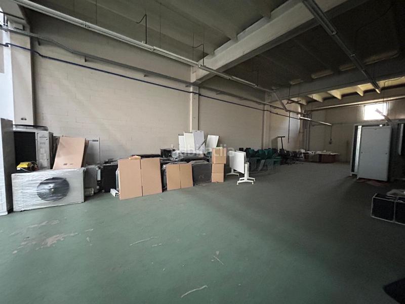 Foto 99b48e94-c2ec-4186-acf1-461d1839fd93. Fabrikhalle in Zona Industrial Barberà del Vallès