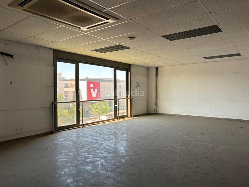 Foto a707a2e9-5b3e-418e-a0ad-8d26490e39bb. Fabrikhalle in Zona Industrial Barberà del Vallès