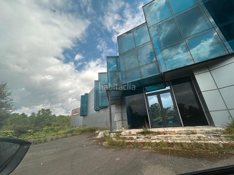 Foto 96f84a15-34b8-4d72-ab03-3cf05d575265. Location local commercial dans Sant Celoni