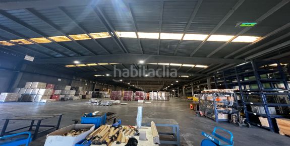 Foto 15f1917b-0aad-4eda-a9b9-2c15fa961536. Nau industrial a Hostalric