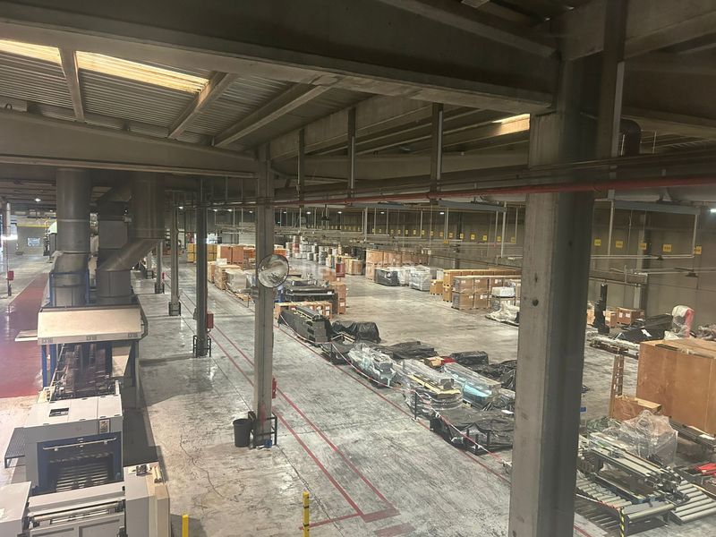 Foto bff734f5-1ea2-4598-a875-6b70491b646a. Nau industrial a Hostalric