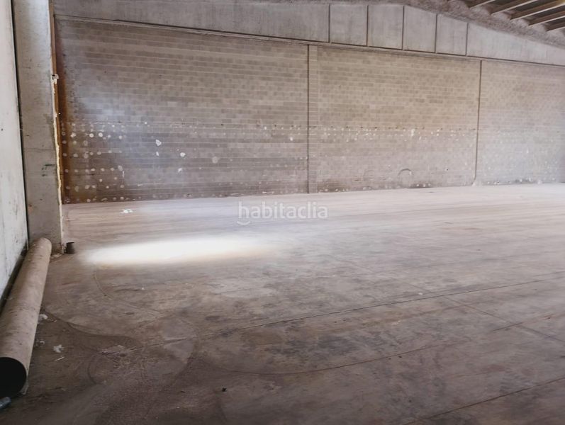 Foto 0fdd172c-f75c-4641-bab4-9f96bd0eb3b5. Fabrikhalle in Sant Feliu de Buixalleu