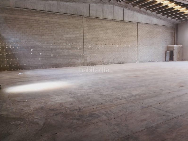Foto c11f2a94-bb6b-42bb-86f4-3e82ef17af5a. Fabrikhalle in Sant Feliu de Buixalleu