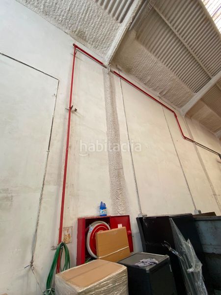 Foto f3f9c0f3-140b-4ea9-96de-f74a5ab77959. Nau industrial a Sant Andreu de la Barca