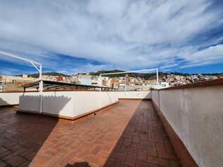 Piso en Roquetes. Piso con 4 habitaciones