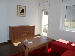 Alquiler Piso  De peralada. Piso centrico en figueras con terraza