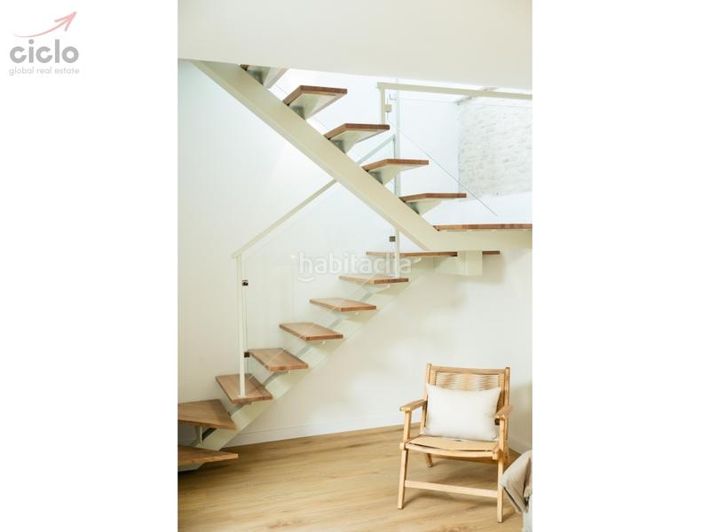 Foto 4346400b-4751-47fb-8298-fa944220ec59. Flat with pool in Feria Sevilla