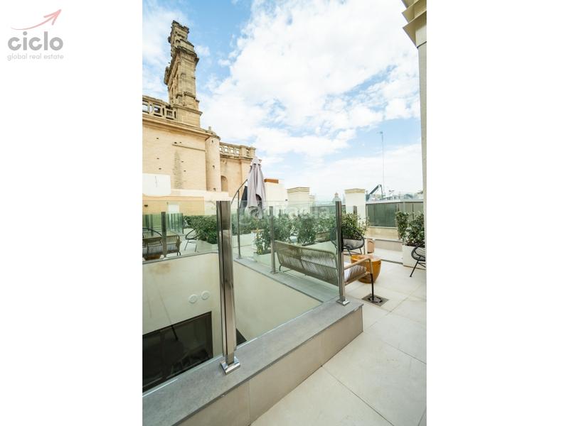 Foto 46c37026-c99a-4d40-a137-e8bb55f32f78. Flat with pool in Feria Sevilla