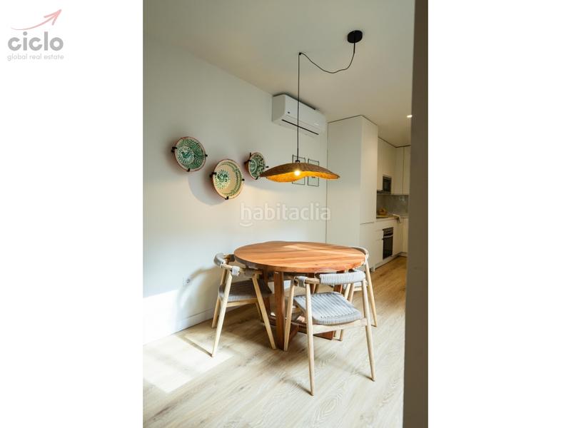 Foto 800dd554-314f-4020-8fb7-06c6035af275. Flat with pool in Feria Sevilla