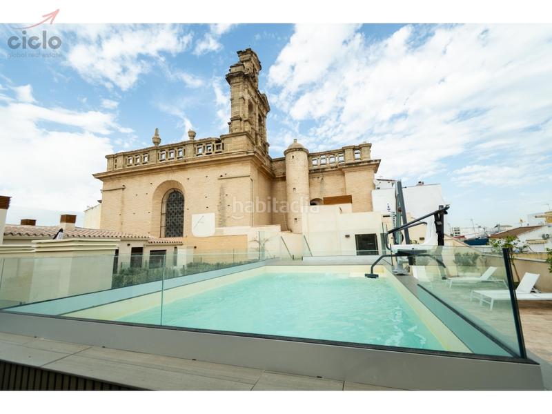 Foto ab36a1a0-5068-47cf-a8f5-6d955321076d. Flat with pool in Feria Sevilla