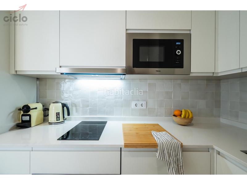 Foto caf55a85-c1c2-4e8e-a7ac-4532c9c96d4c. Flat with pool in Feria Sevilla