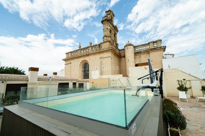 Foto 13cc84cc-1f58-4d8d-9f9c-eee7b7e193d4. Lloguer pis amb calefacció piscina a Feria Sevilla
