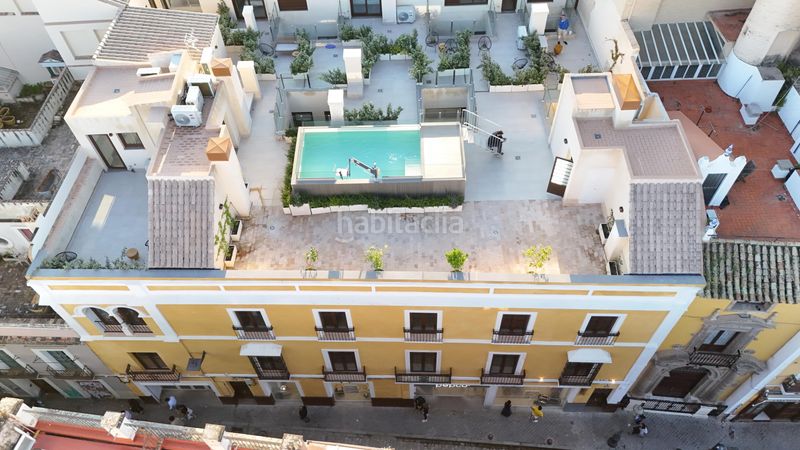 Foto b9a1ebdc-3f68-4389-808e-12fca308a076. Lloguer pis amb calefacció piscina a Feria Sevilla