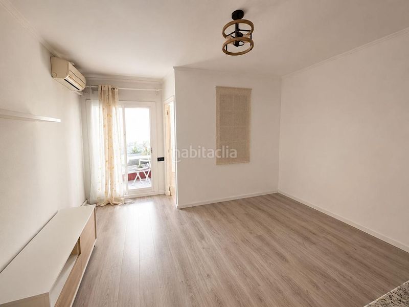 Foto 0b028ea3-5990-4b2f-aeae-1f159a3513b9. Pis a Vilapicina - Torre Llobeta Barcelona