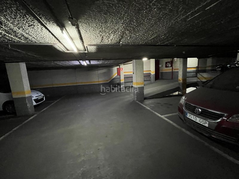 Foto 16f69a29-c2ee-46d6-b359-2826f0959f8c. Aparcament cotxe a Horta Barcelona