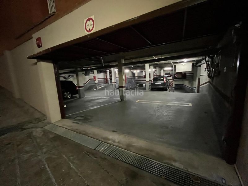 Foto 354f1001-87b2-486e-9917-6d01bedcfc51. Aparcament cotxe a Horta Barcelona