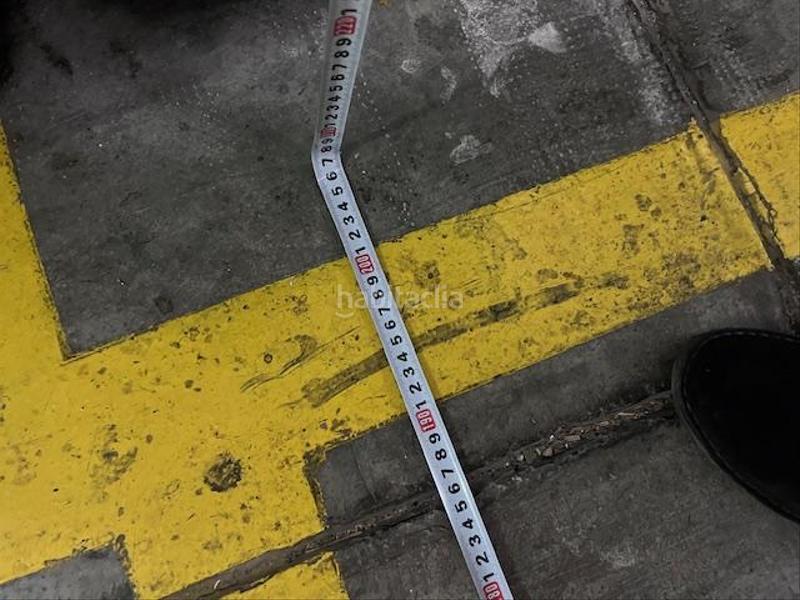 Foto b25e425f-fde5-41e0-a8e4-92ac01df0950. Aparcament cotxe a Horta Barcelona