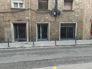 Local commercial  Carrer de llorens i barba, 20 ( local), barcelona, espaa. Local en venta en guinardo