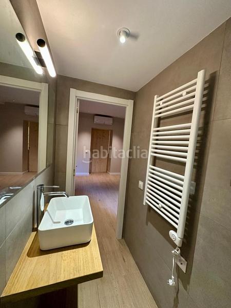 Foto 708bb988-c86c-40f2-ab79-3075ea3307b3. Estudi a Horta Barcelona