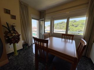 Etagenwohnung  Puig de popa. Piso en calella