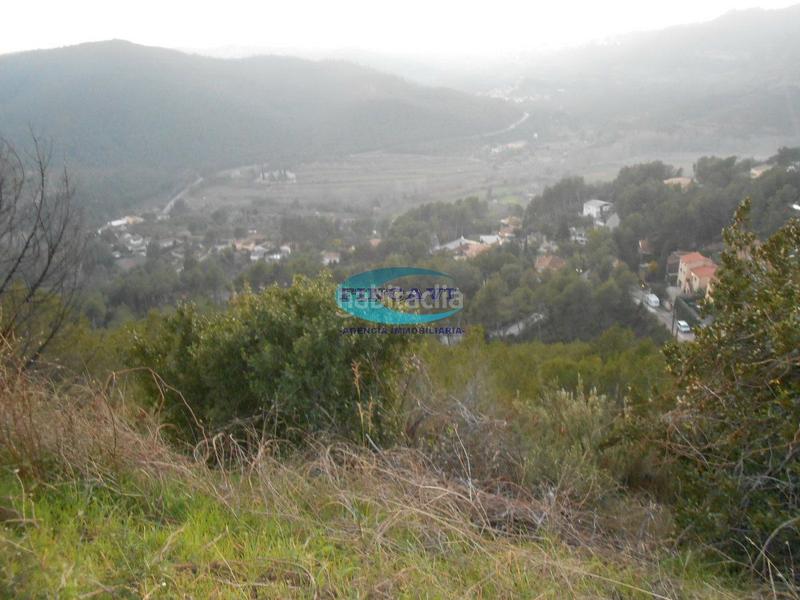 Foto 6265ba85-a27c-4f94-8f29-2d0a3b2acff1. Wohngrundstück in Bigues i Riells del Fai