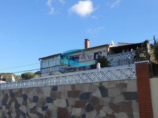 Casa a Bigues i Riells. Casa en venta en urbanizacin, 3 dormitorios.
