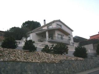 Casa a Bigues i Riells. Casa en venta en urbanizacin, 3 dormitorios.