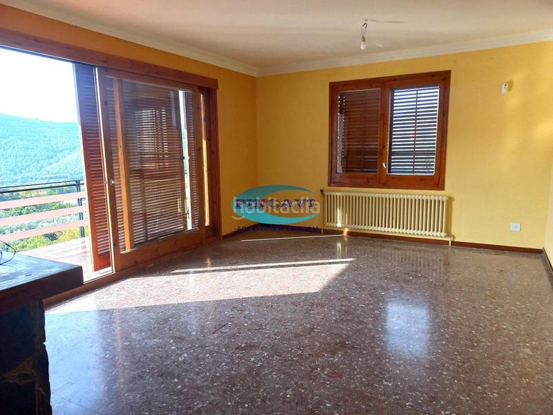 Foto 0a0a6656-4f75-4642-9429-3bcfafae5584. Casa con riscaldamento parcheggio piscina in Bigues i Riells del Fai