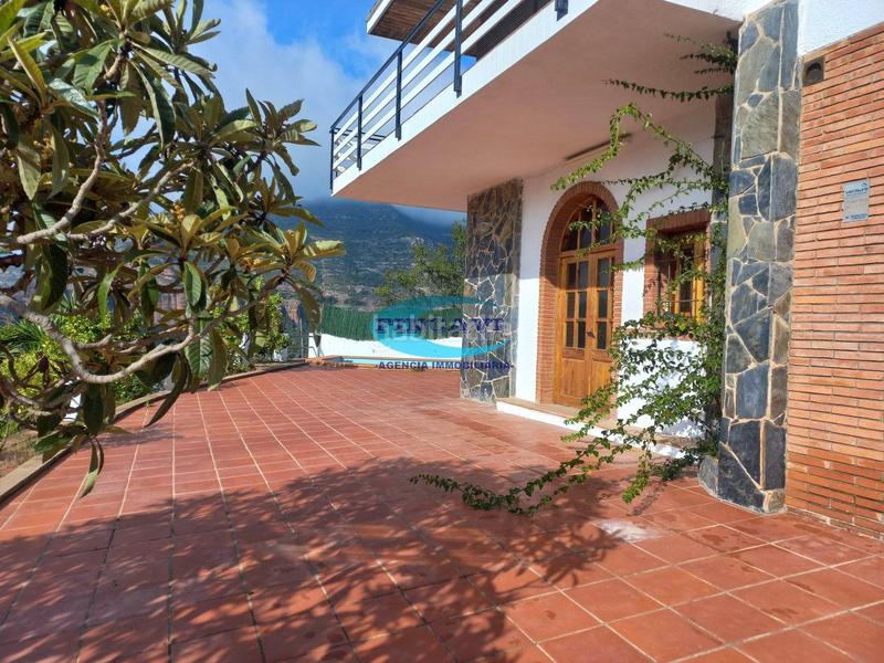 Foto 1ecdc683-9aab-40ea-981e-3824018d92a0. Casa con riscaldamento parcheggio piscina in Bigues i Riells del Fai