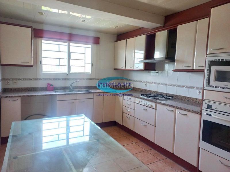 Foto a8f6ced8-ac54-4c95-9398-992d0cd51029. Casa con riscaldamento parcheggio piscina in Bigues i Riells del Fai