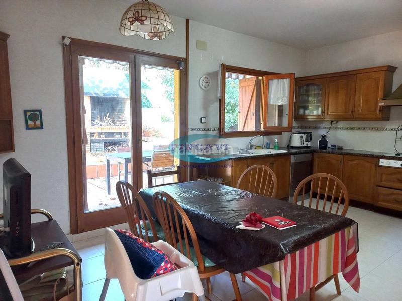 Foto 1580d59a-3d33-4849-ac7a-3c15e0ea5f01. Haus mit heizung parking pool in Bigues i Riells del Fai