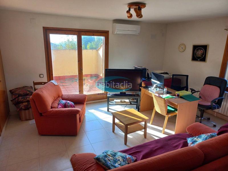 Foto 50985318-e17a-4a94-badf-8afa161df0ad. Haus mit heizung parking pool in Bigues i Riells del Fai