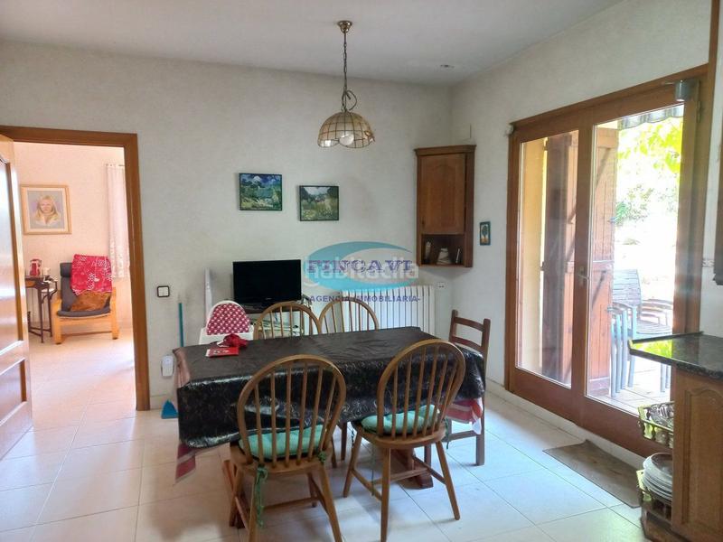 Foto efed010f-d1c6-441c-a44a-7e00772e5544. Haus mit heizung parking pool in Bigues i Riells del Fai