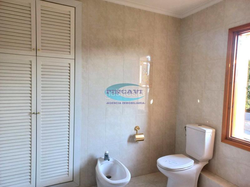 Foto f23d6e5f-5536-40cd-a050-7a14e04866ab. Haus mit heizung parking pool in Bigues i Riells del Fai