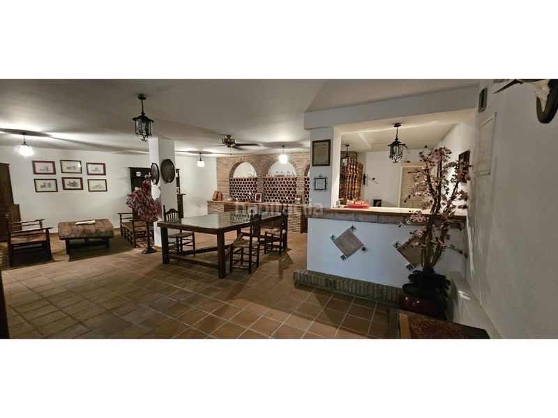 Foto 49f0eb11-10e4-47fd-adbf-97722cc9ca8e. Local comercial a avenida palma mallorca 53 a El Bajondillo Torremolinos