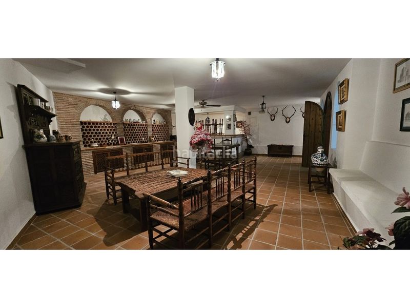 Foto 87ed8620-2373-49a4-8c37-11060c4dcd37. Local comercial a avenida palma mallorca 53 a El Bajondillo Torremolinos