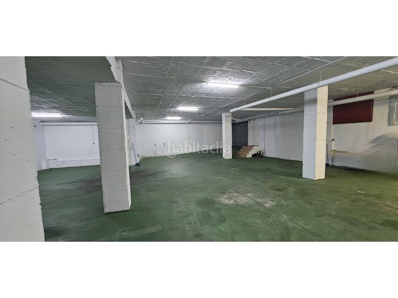 Foto c29b5eb4-eff9-4edf-90b3-fd8e0393303f. Local comercial a avenida palma mallorca 53 a El Bajondillo Torremolinos
