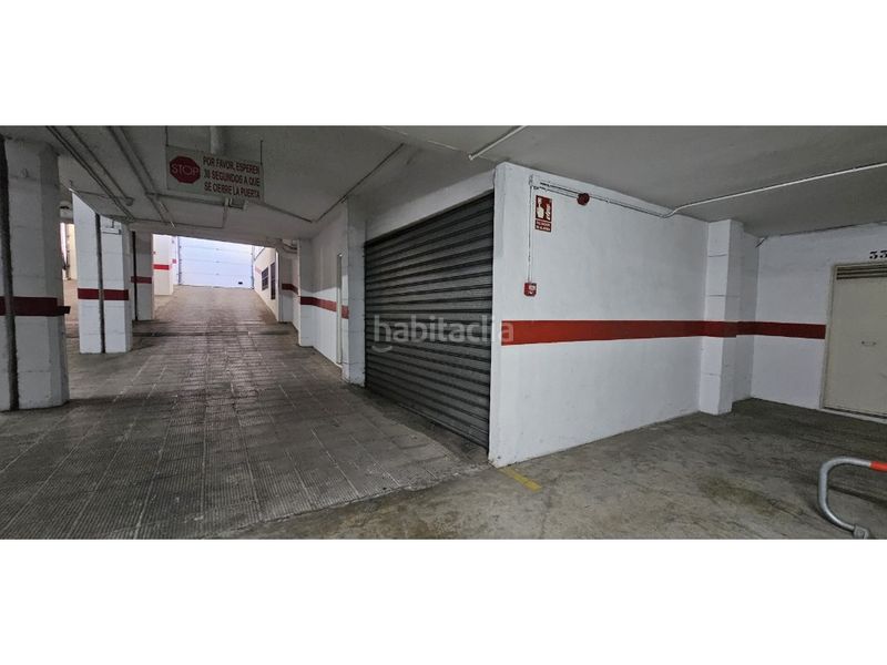 Foto c5dbc3db-2df9-4826-b9f0-3f443b9377f6. Local comercial a avenida palma mallorca 53 a El Bajondillo Torremolinos