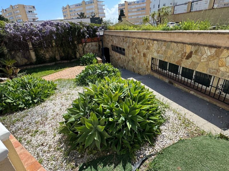 Foto 008d638a-1795-49e7-aed0-aaf770ca83fb. Affitto casa con parcheggio piscina in Los Álamos Torremolinos