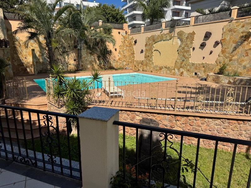 Foto 2d76d190-a575-407a-baaf-79943f2f35c2. Affitto casa con parcheggio piscina in Los Álamos Torremolinos