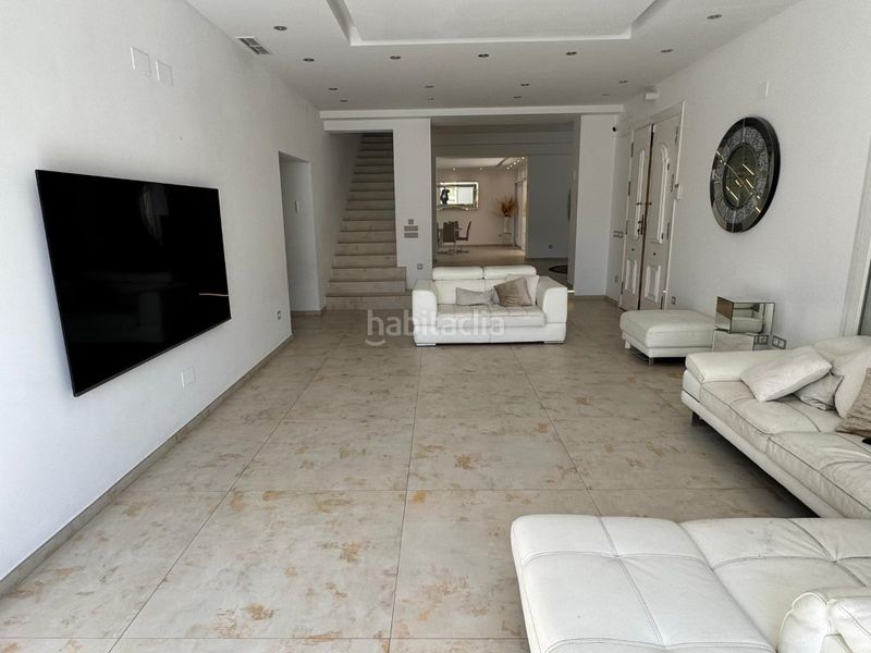 Foto 75e473c8-407b-45f2-96e3-fb3d61e6c879. Affitto casa con parcheggio piscina in Los Álamos Torremolinos