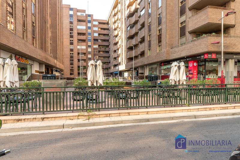 Foto 69567288-815c-44a5-a28f-cc8097d0173e. Alquiler oficina  en alquiler en residencial paraíso, – alta representatividad y muy buena ubicación. en Zaragoza