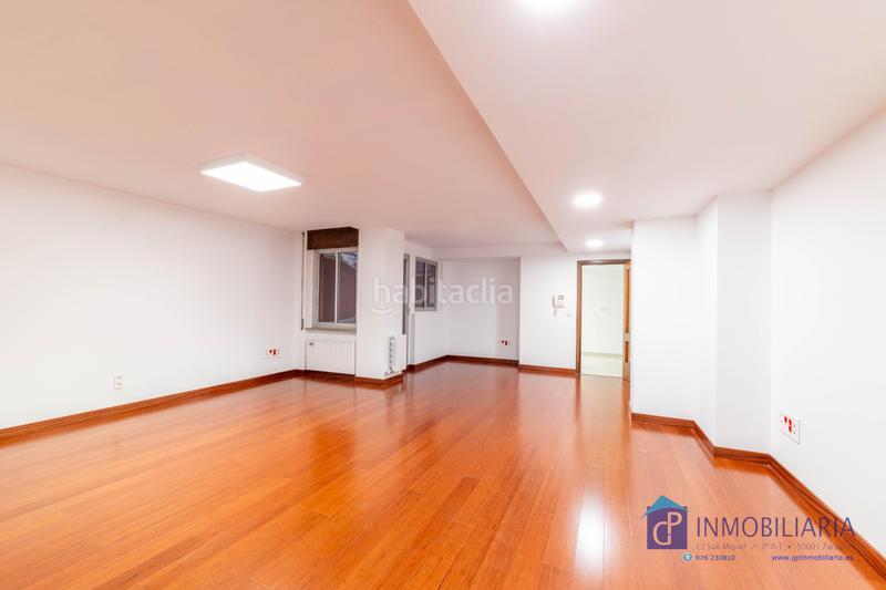 Foto af3af7c7-b35a-4eb7-a2a1-b2fc1872699f. Alquiler oficina  en alquiler en residencial paraíso, – alta representatividad y muy buena ubicación. en Zaragoza