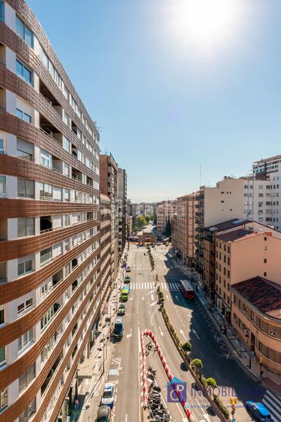 Foto c0914835-bc76-4ad0-818d-97edcee4cb08. Piso espectacular piso de 211 m² en avenida césar augusto, en Zaragoza