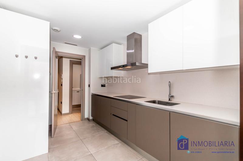 Foto 384f8016-fab7-4013-a9ee-1e4dd6401fa1. Alquiler piso exclusiva vivienda en alquiler, plaza del pilar con una plaza de garaje incluida. en Zaragoza