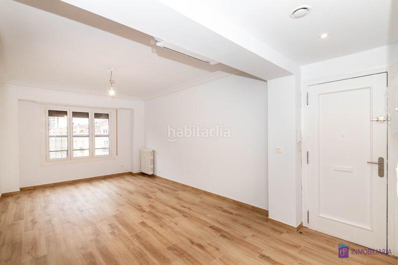 Foto 0783db6f-39e0-4143-9148-d98c23f34397. Lloguer pis amb calefacció a Paseo Independencia Zaragoza